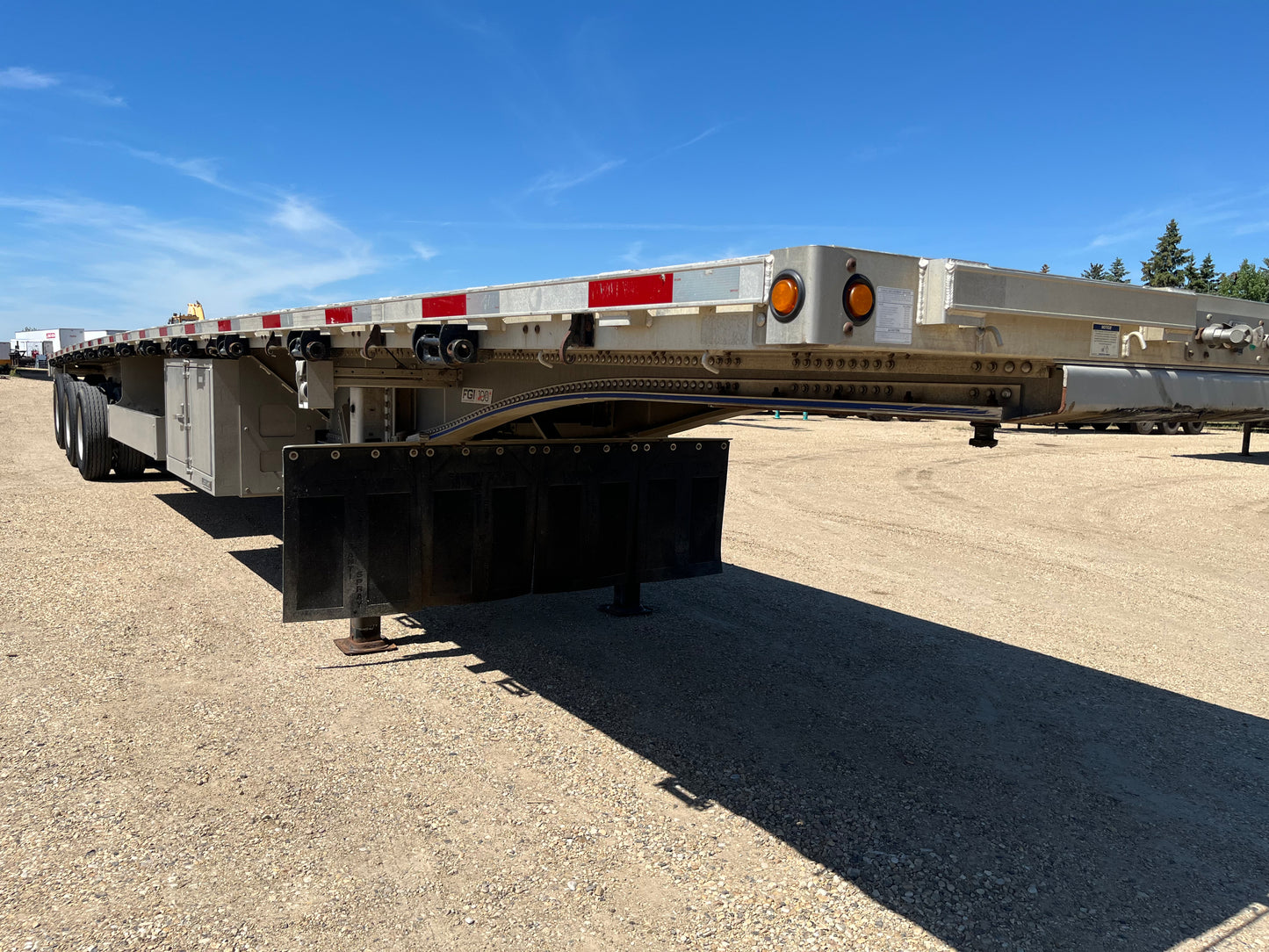 2020 Lode King Tri/A All Aluminum Flat Deck Trailer