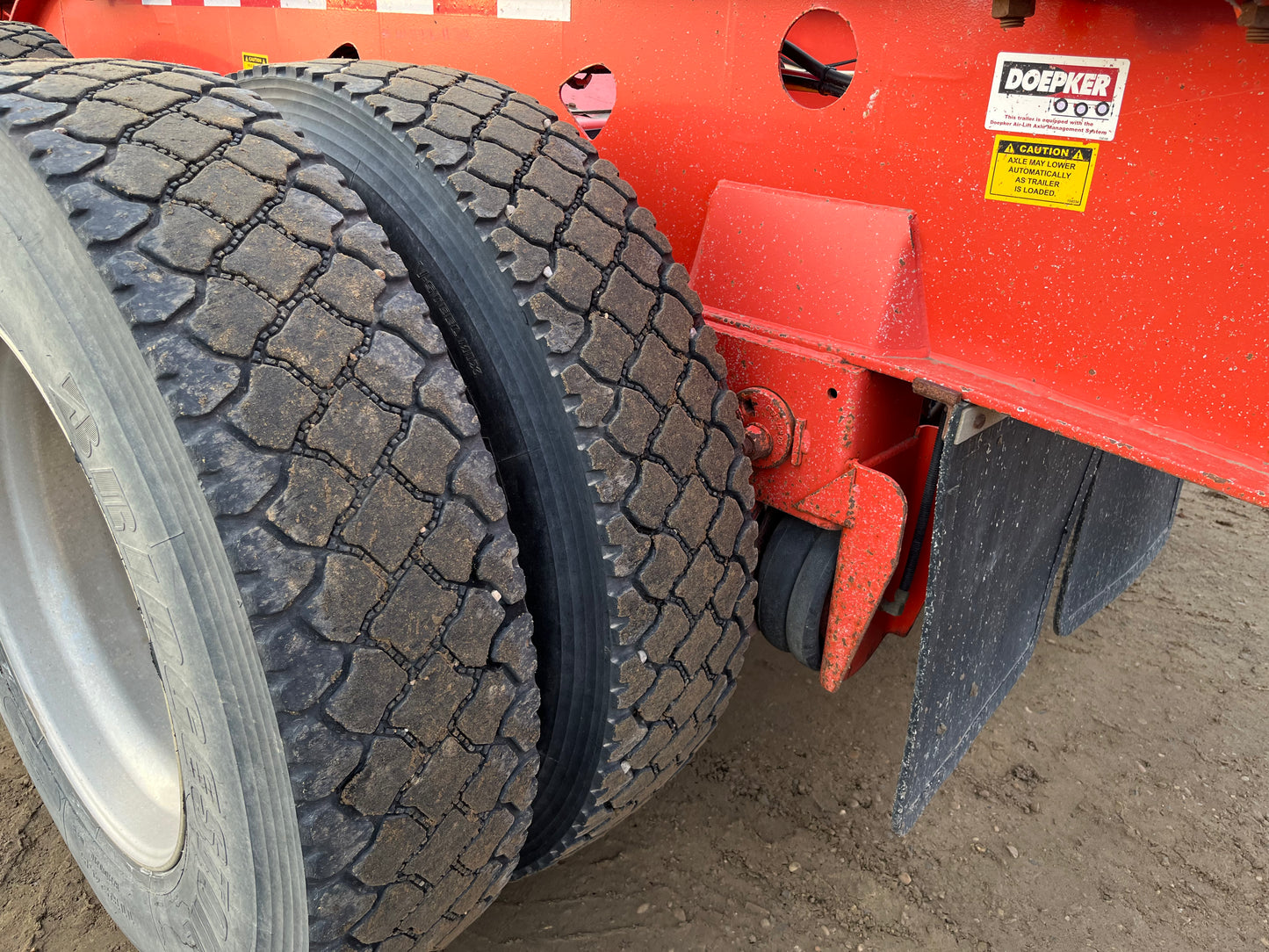 2016 Doepker Super B Log Trailer