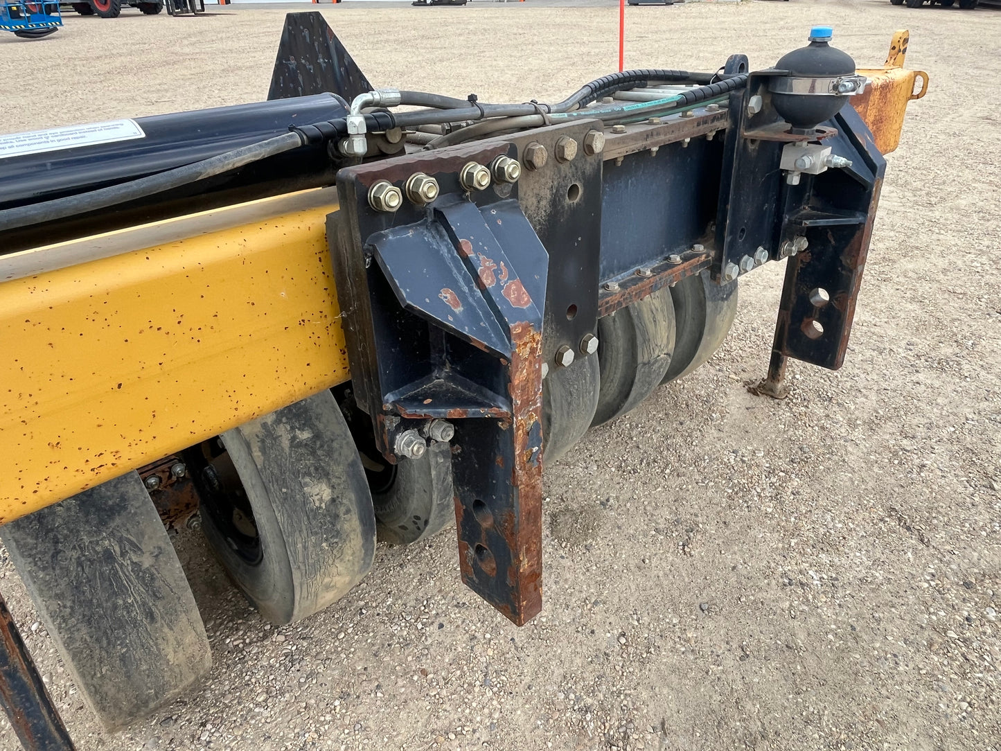 Handy Hitch Wobble Wheel Pull Behind Compactor