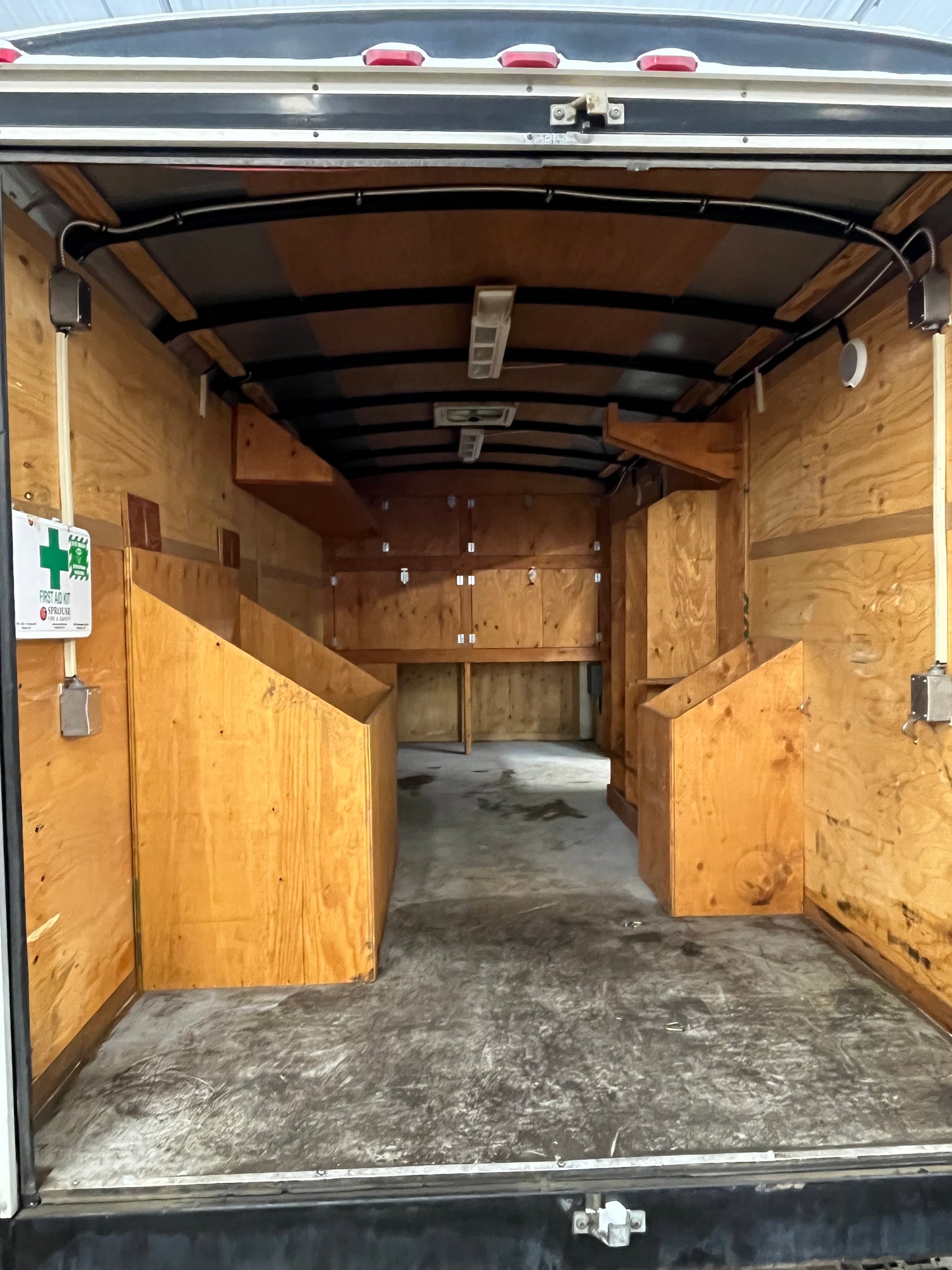 2011 Factory Outlet Trailer T/A Enclosed Tool Crib Trailer 16 FT