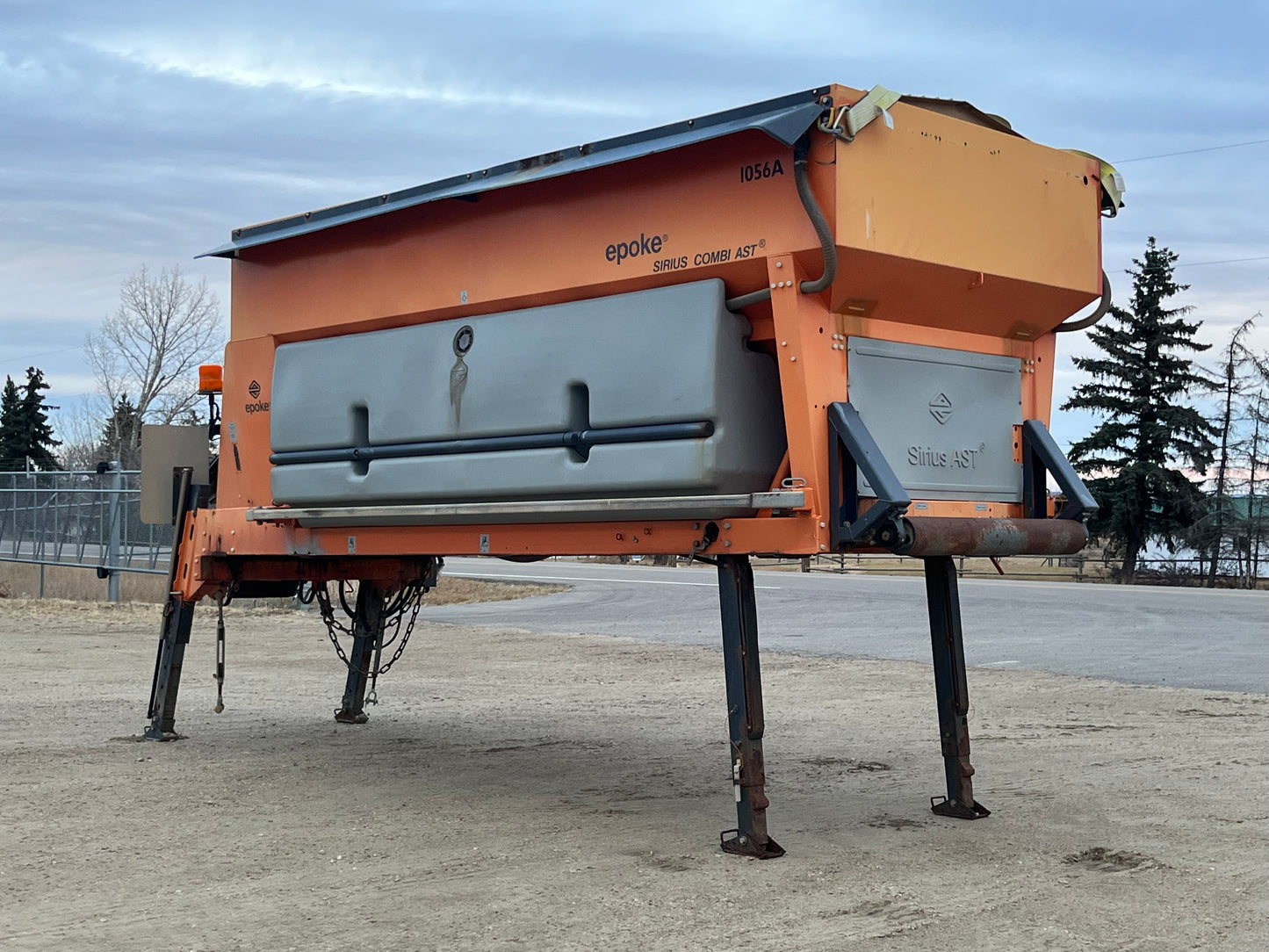 2012 Epoke Sirius Combo AST SH4900 Spreader Sander