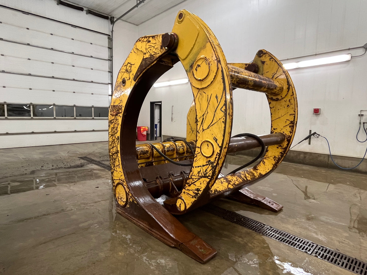 WBM Log Grapple (Fits JD 844K)