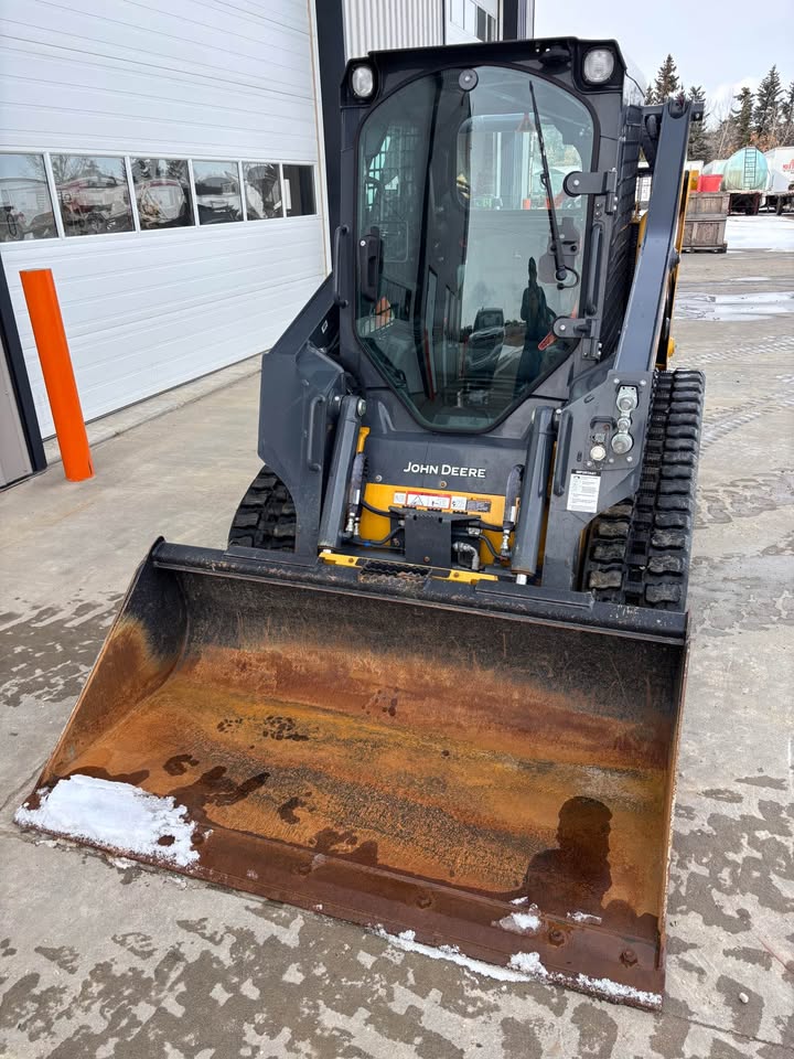 2023 John Deere 317G Only 119 hours