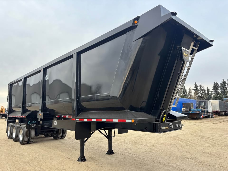 2023 Mac Demolition End Dump