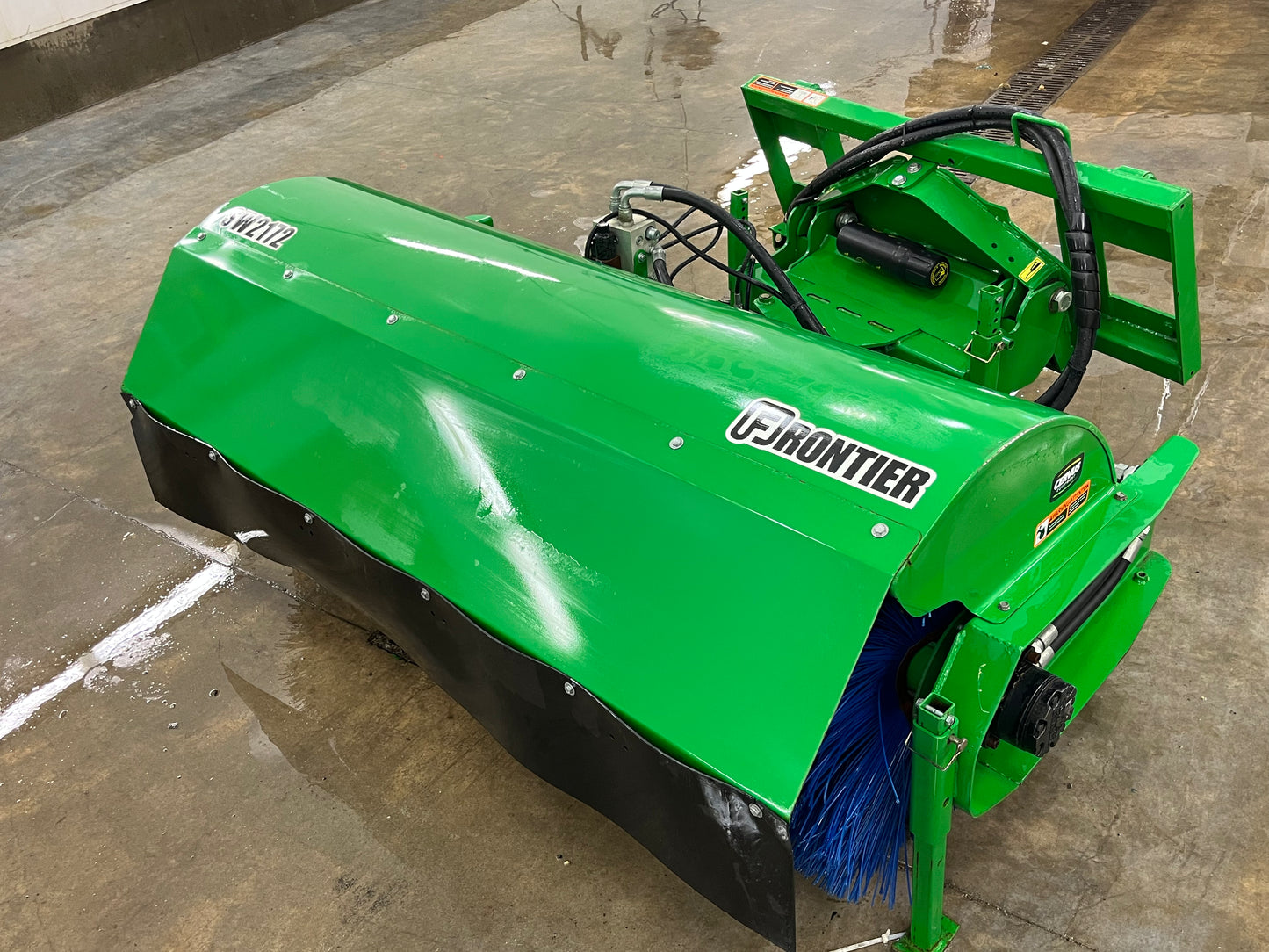 John Deere Frontier SW2172 Rotary Broom