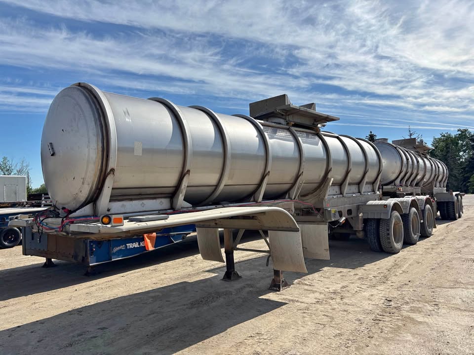2025 Polar Super B Tanker Trailer