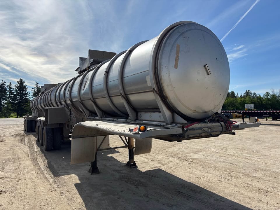 2025 Polar Super B Tanker Trailer