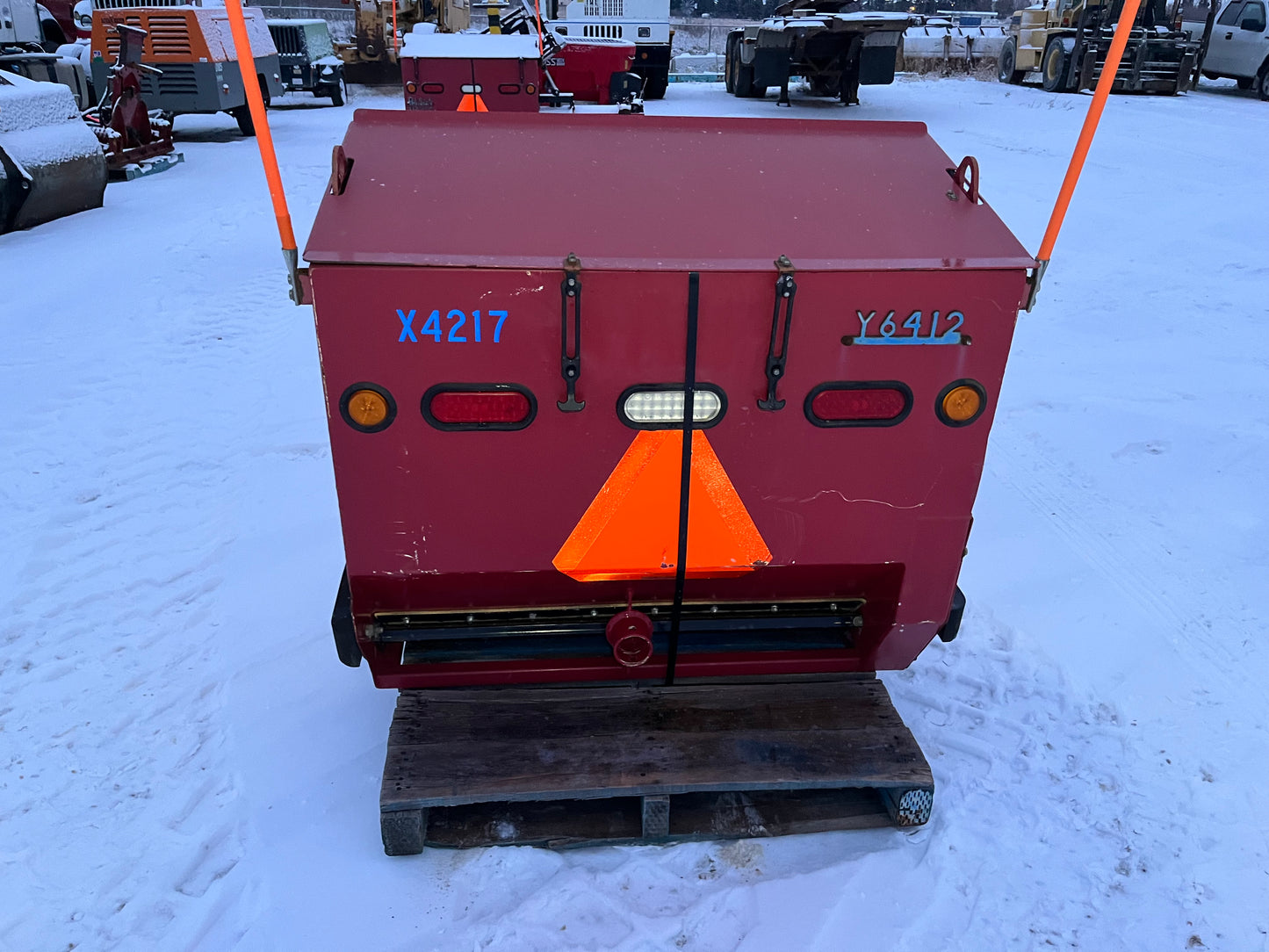 MacLean Drop Spreader 5/8 Yards