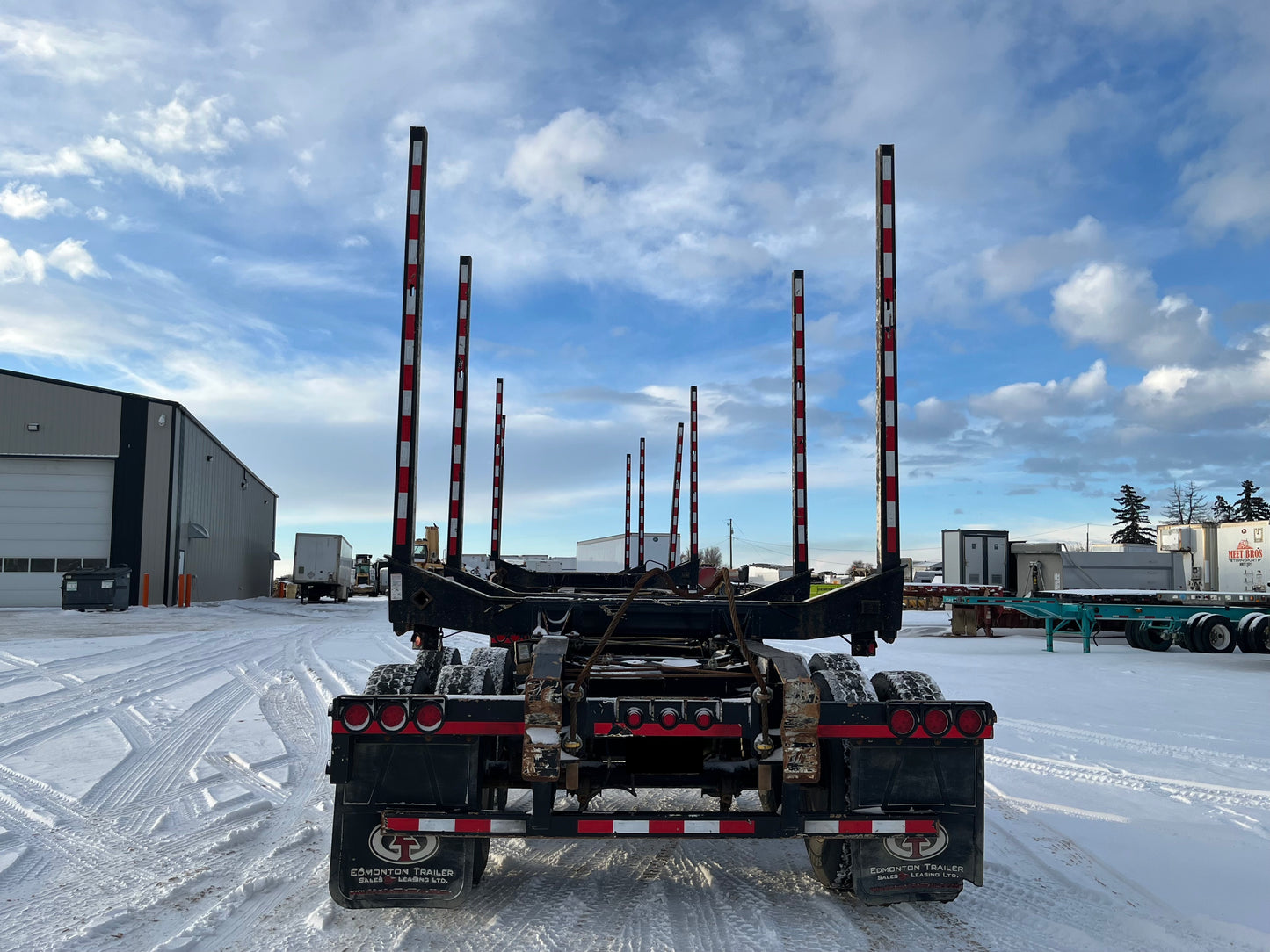 2023 Doepker Super B (King B Ready) Log Trailer