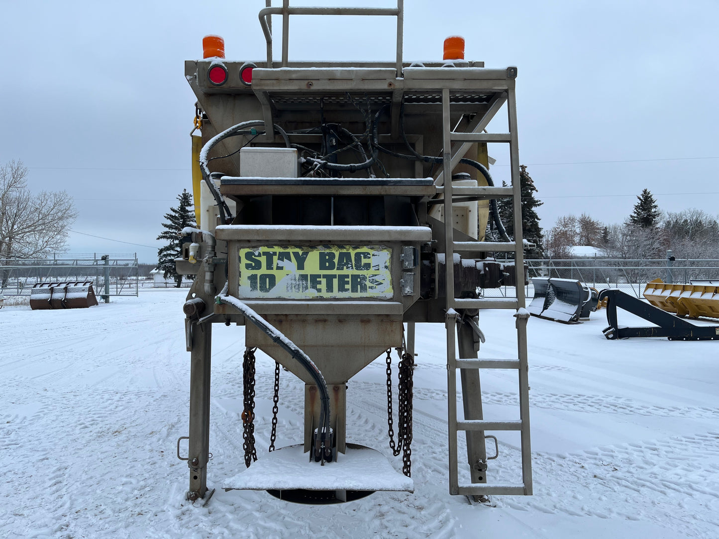 Commercial 16 Ft Sander Spreader