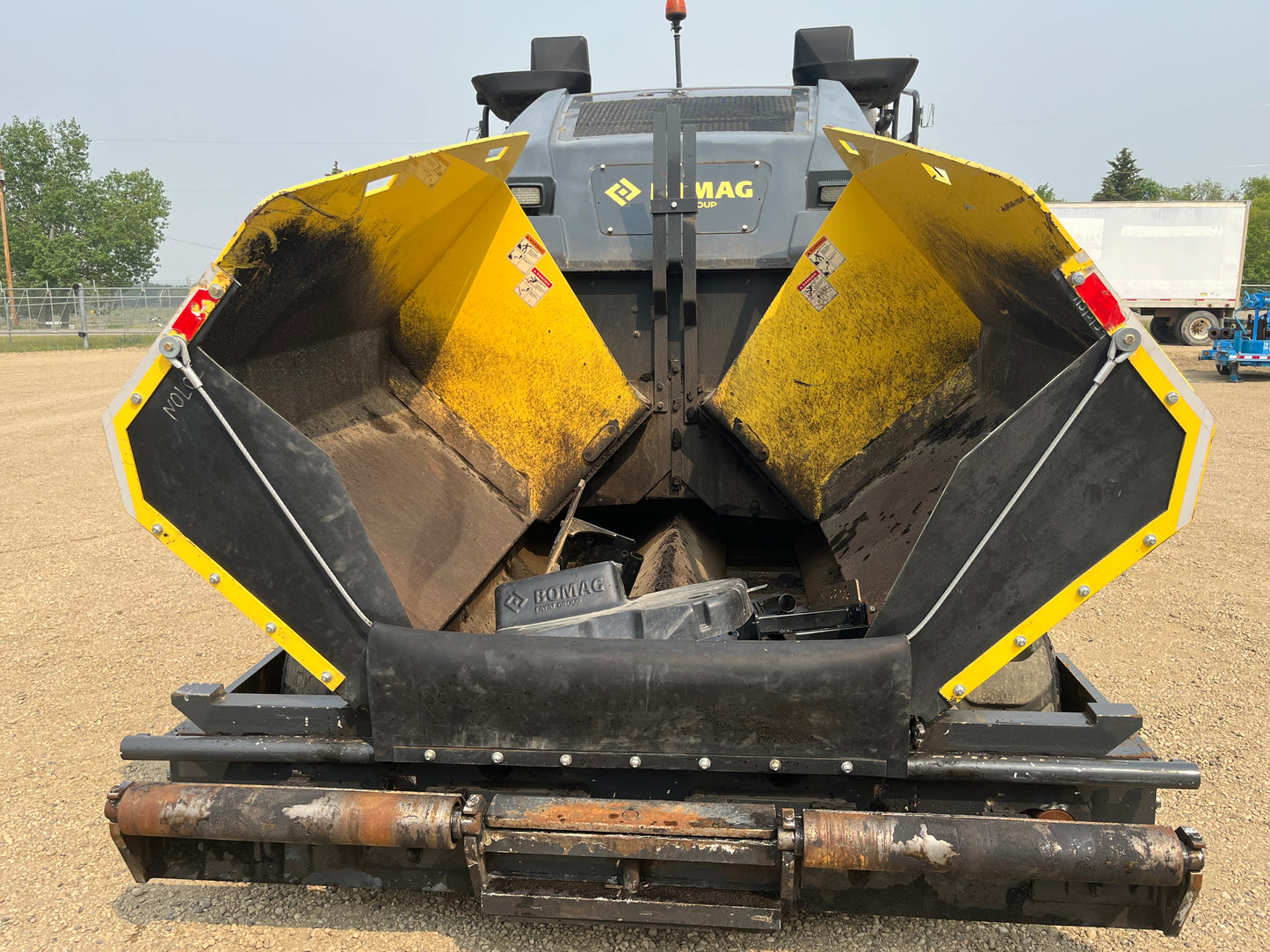 2021 Bomag CR820T Wheel Asphalt Paver 380 Hours – Superb Condition