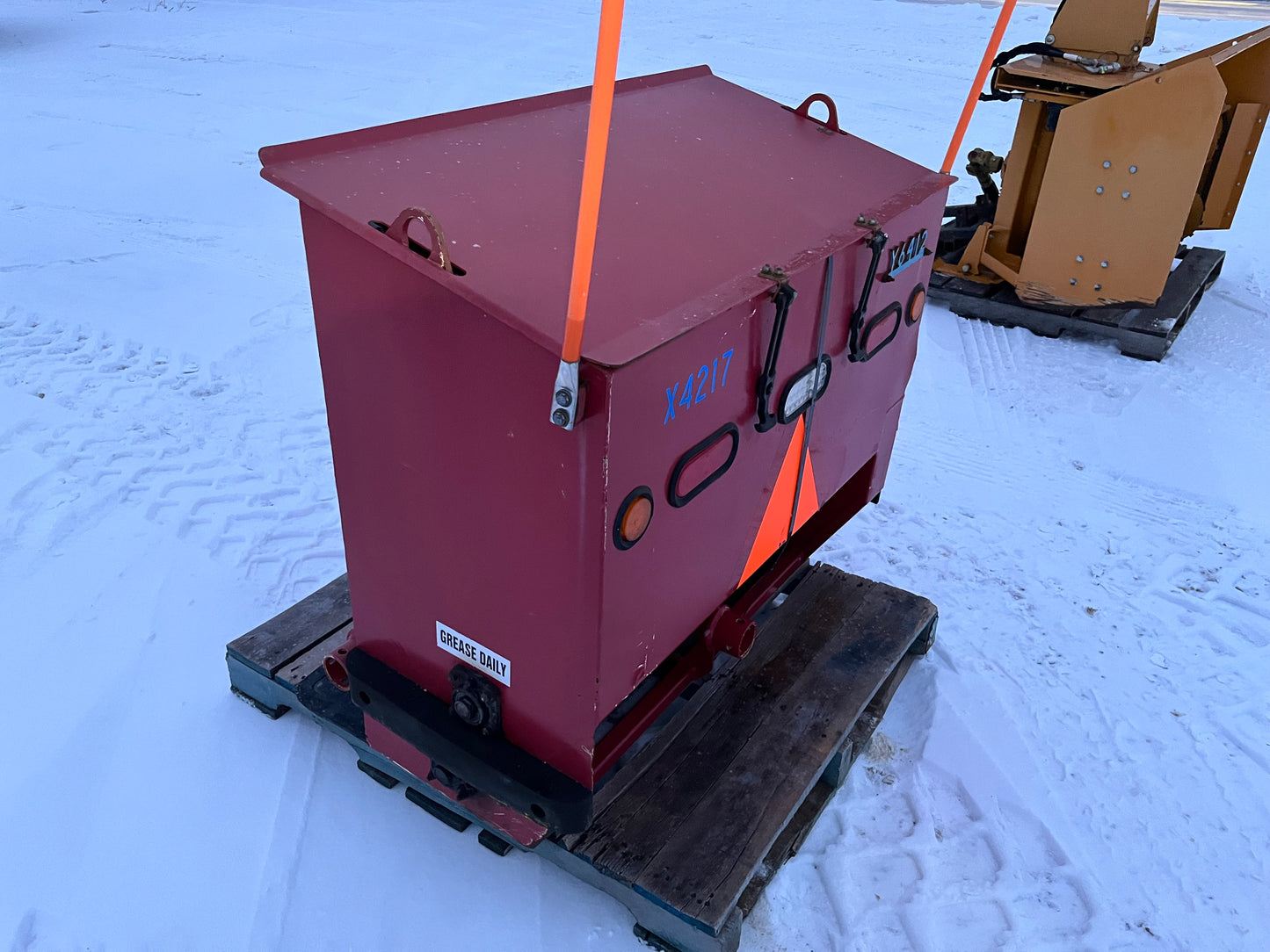 MacLean Drop Spreader 5/8 Yards