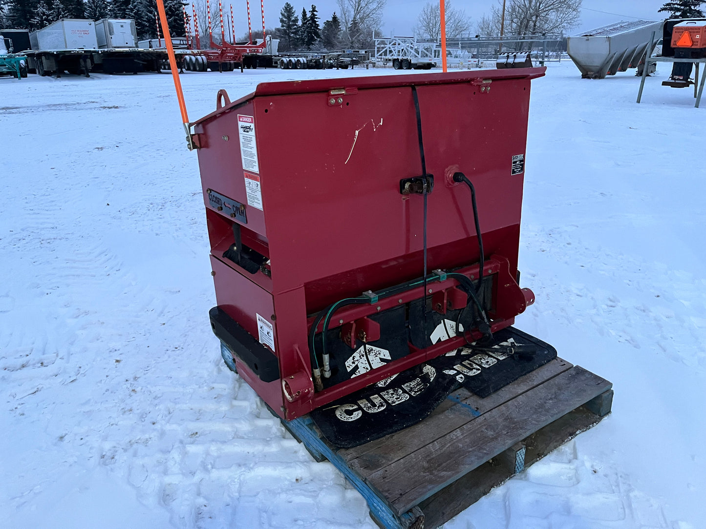 MacLean Drop Spreader 5/8 Yards