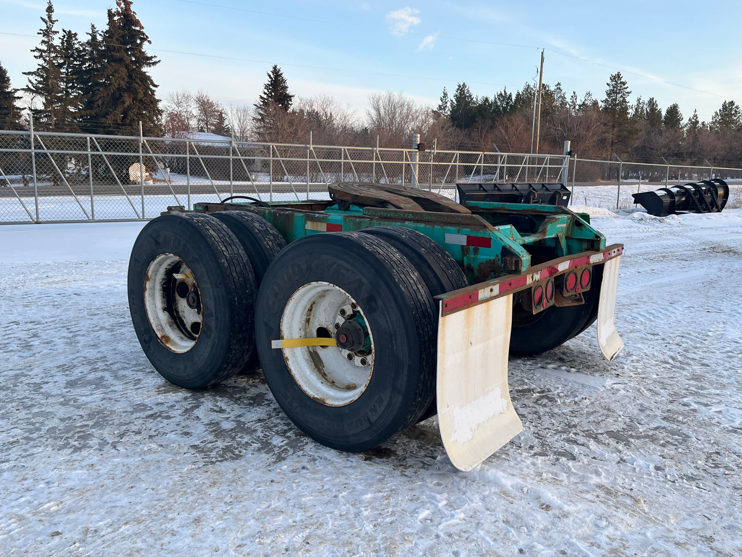 2001 RTL T/A Converter Dolly