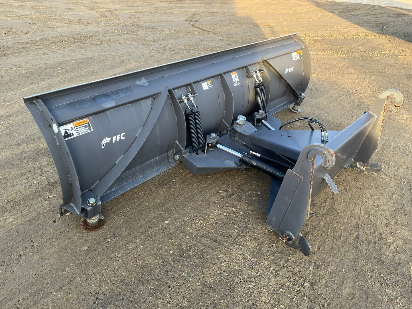 10 FT FFC Hydraulic Reversible Snow Plow