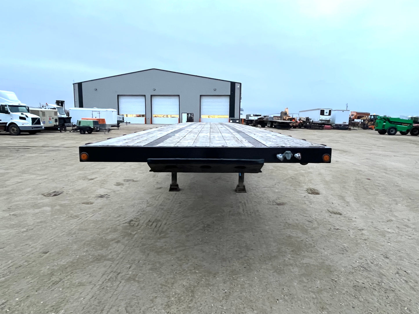 2013 Clark 53 FT Tri/A Flat Deck Trailer