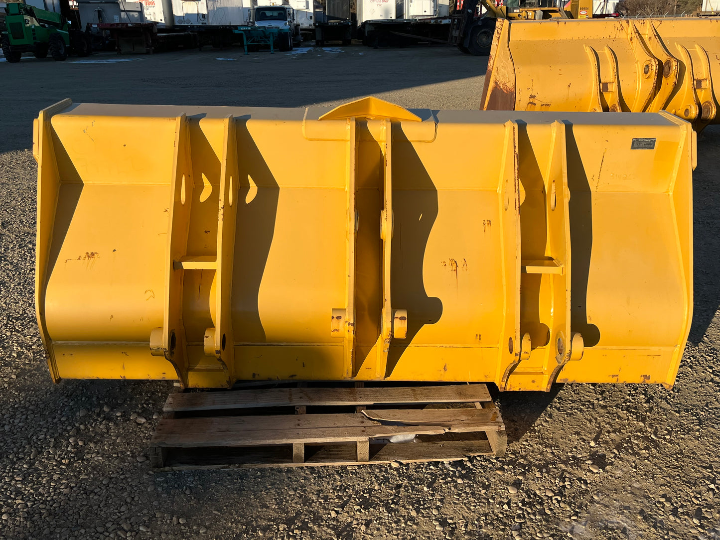 97 IN John Deere Bucket 1.87 CU YD