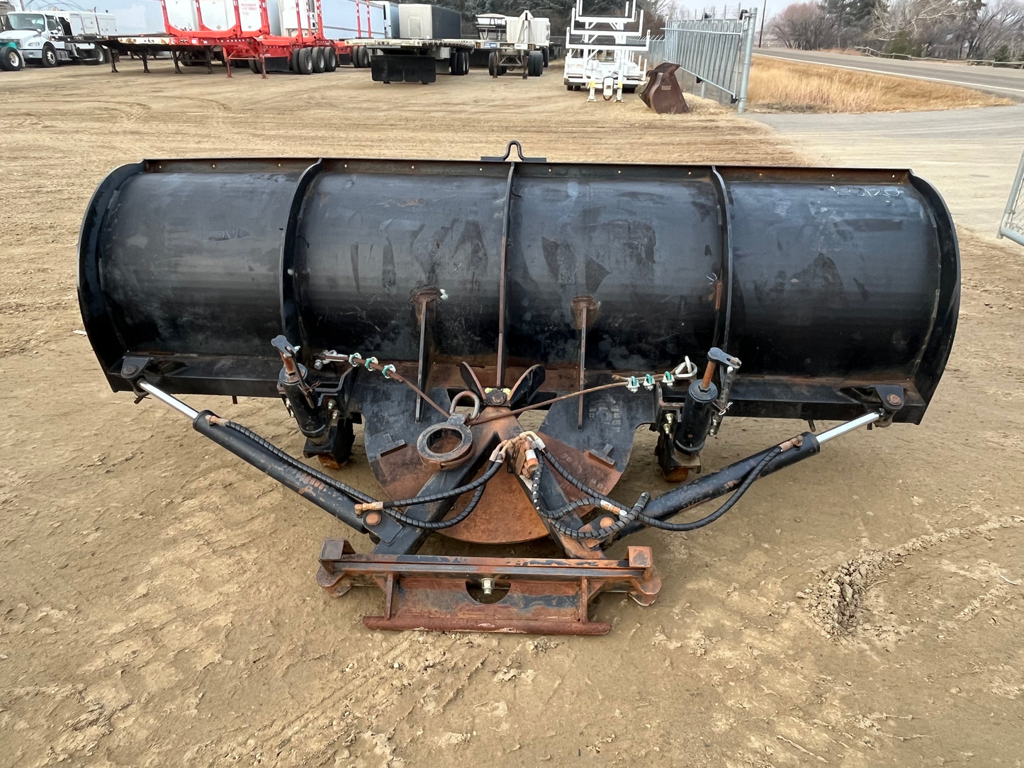 132 IN Hydraulic Reversible Snow Plow To Fit Truck