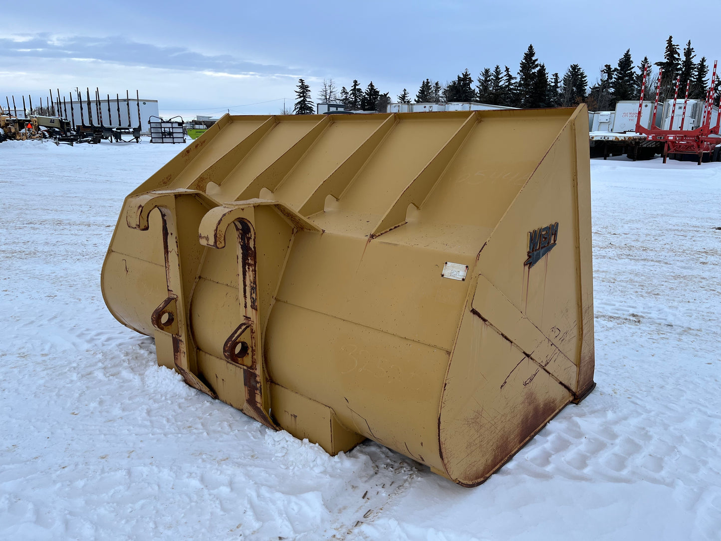 105 IN WBM 6 Yard Quick Attach Snow Bucket to fit Loader