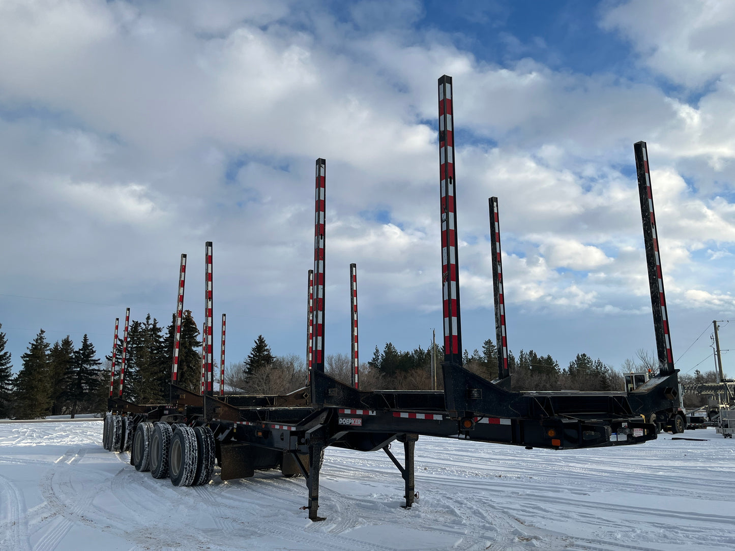 2023 Doepker Super B (King B Ready) Log Trailer