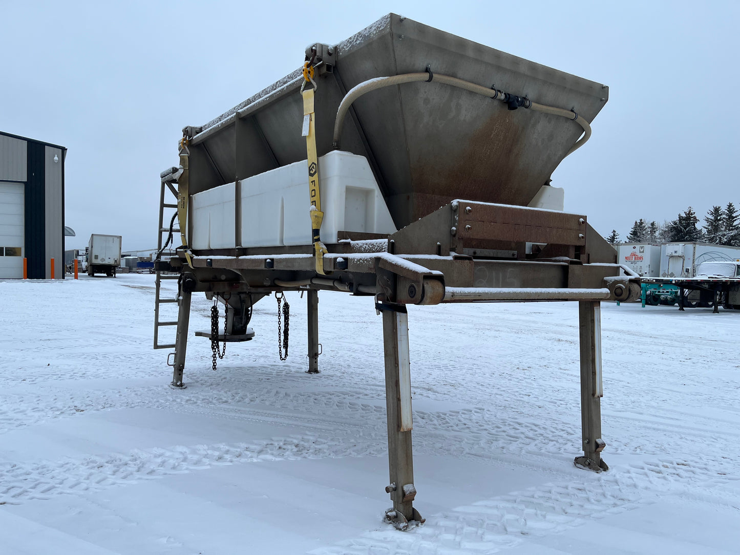 Commercial 16 Ft Sander Spreader