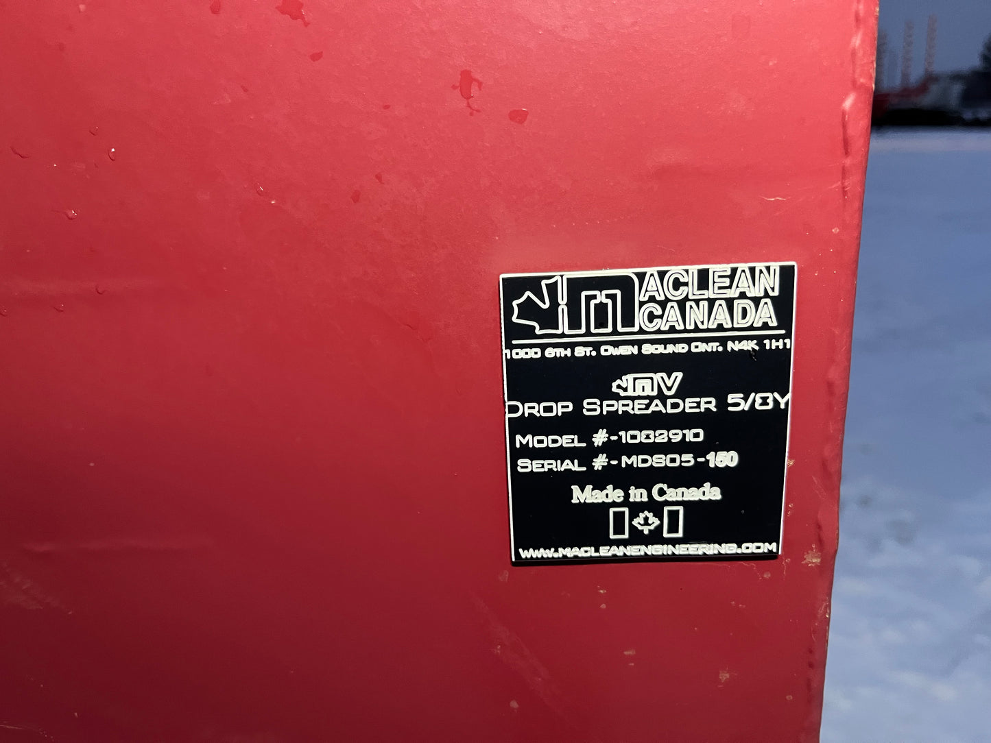 MacLean Drop Spreader 5/8 Yards