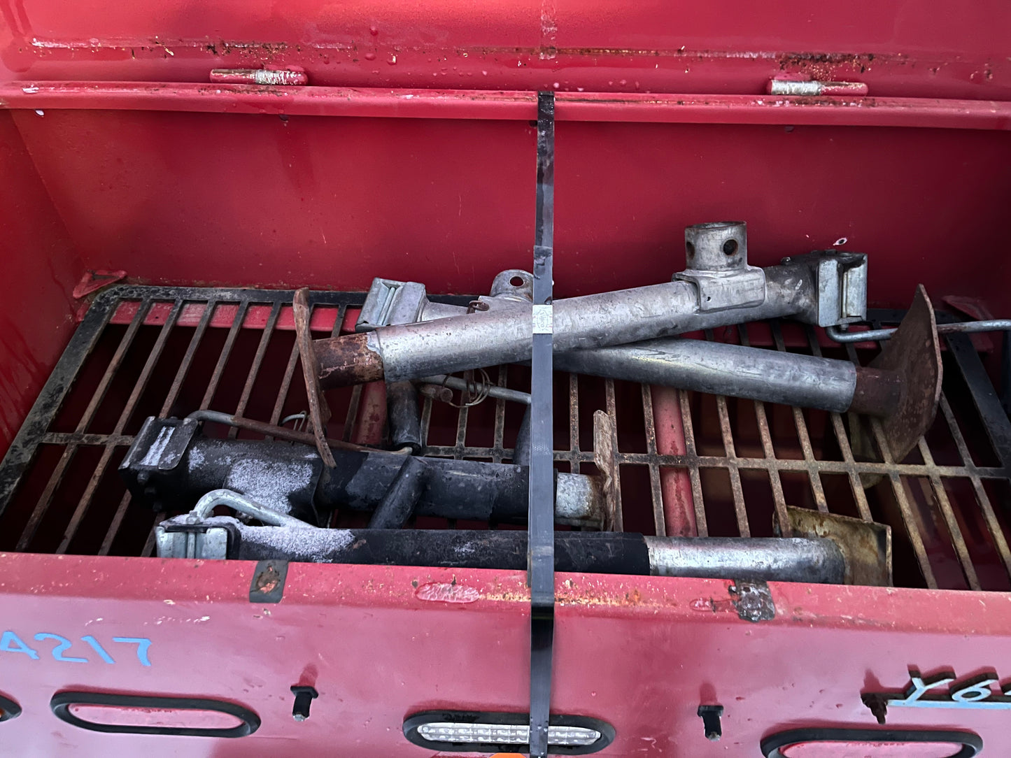 MacLean Drop Spreader 5/8 Yards