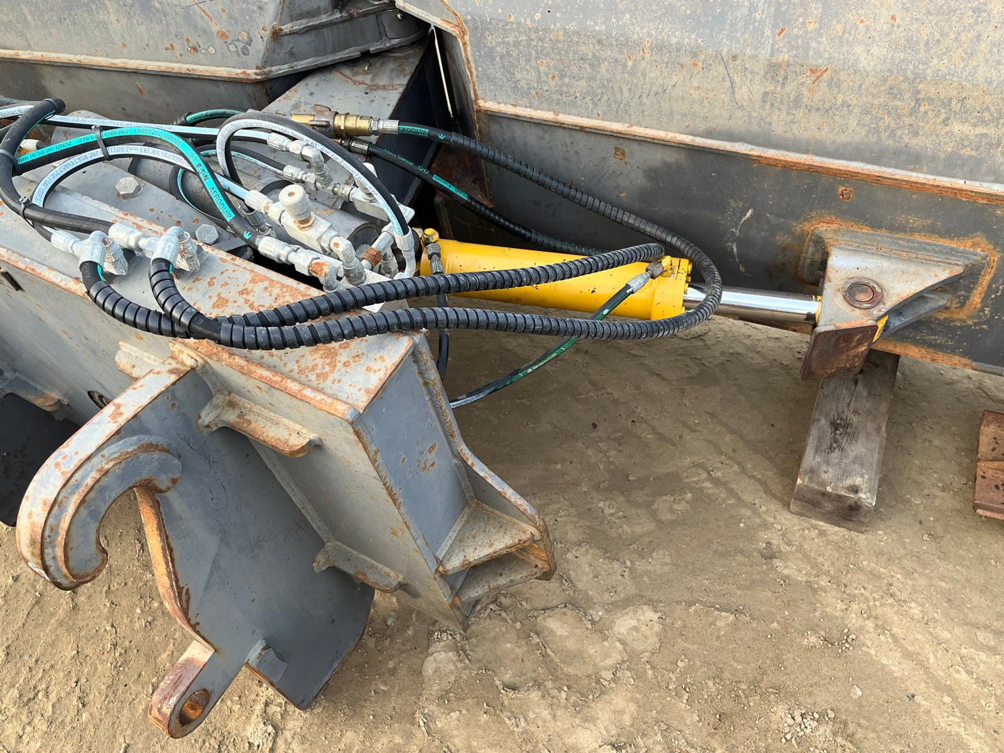 EFI V Snow Plow Hydraulic Reversible 42 x 132