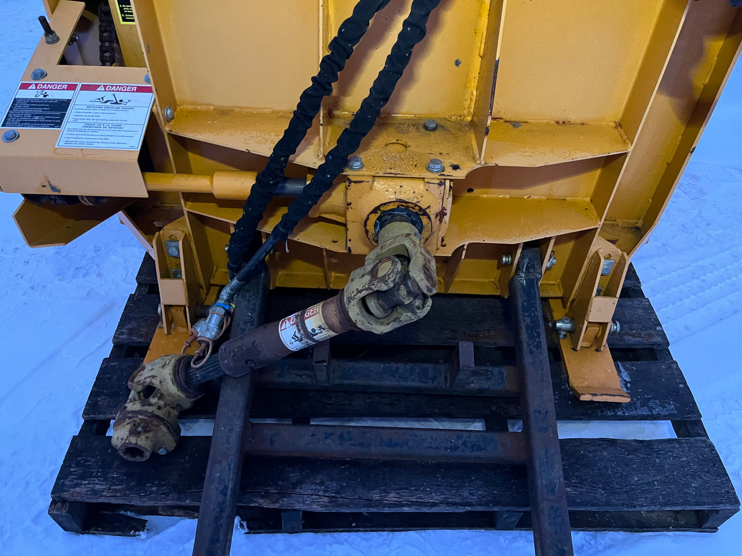 Trackless Vehicle Snowblower, Model B3 – Width 51 IN