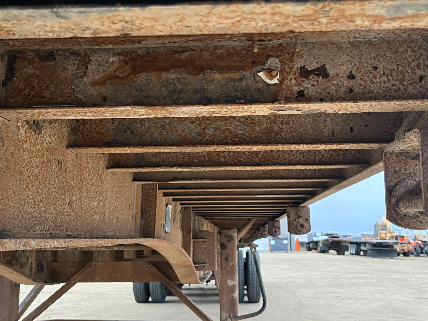 2013 Clark 53 FT Tri/A Flat Deck Trailer