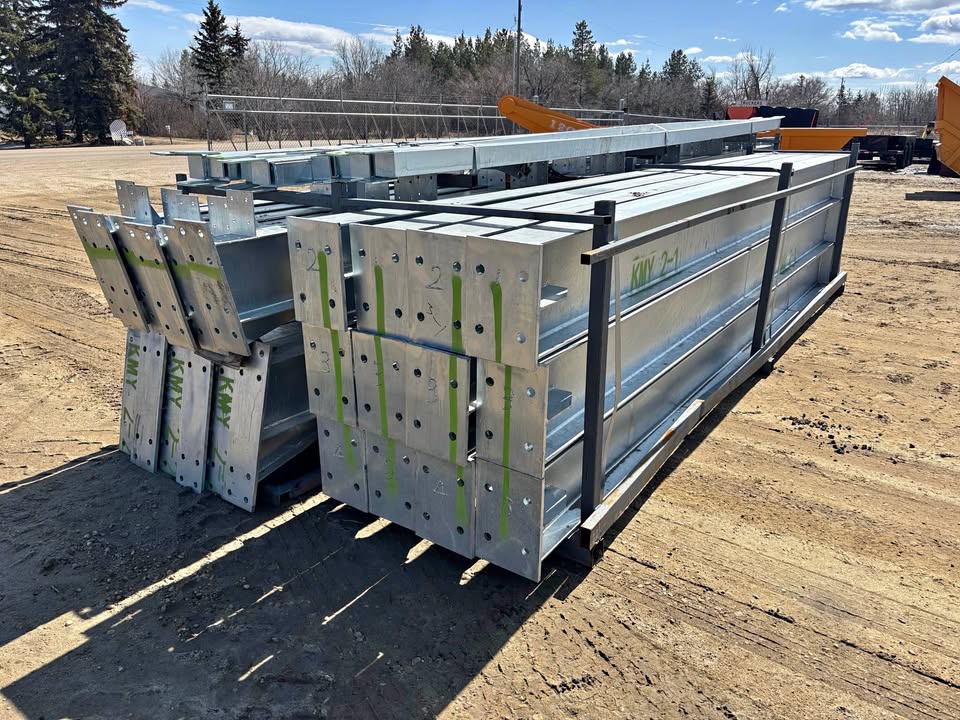 Steel Building 100x50x18 (Steel Frame Only)